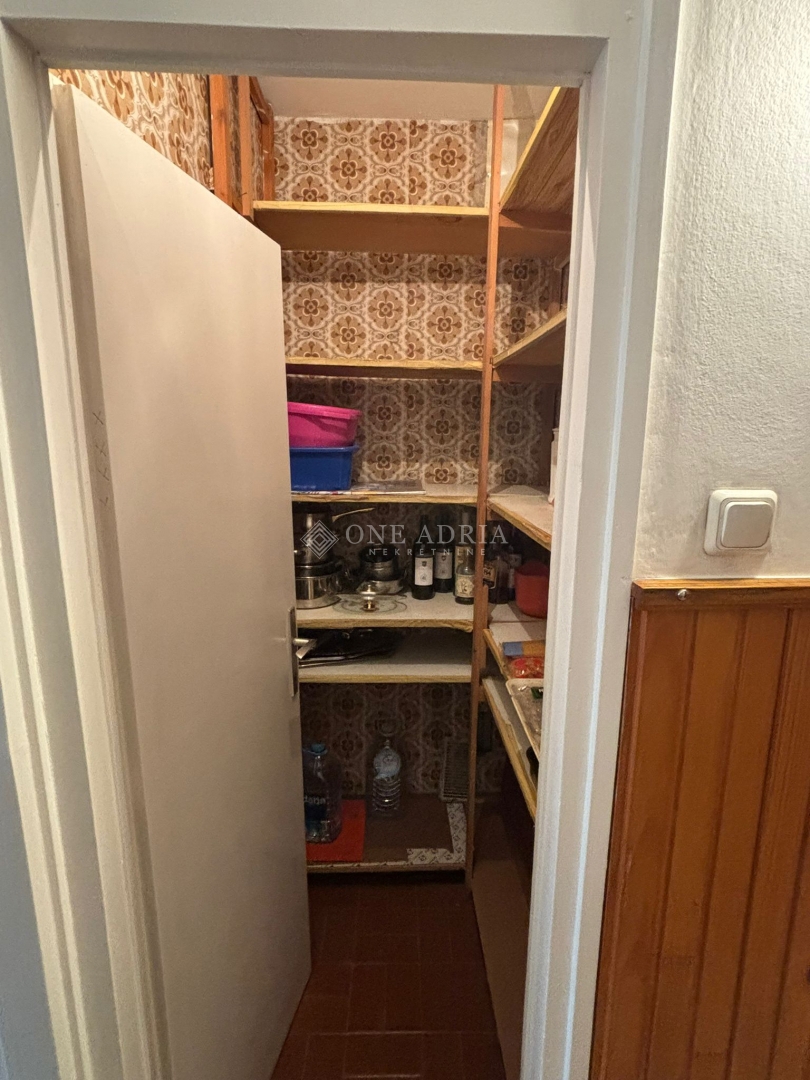 Stan Na prodaju - LIČKO-SENJSKA SENJ
