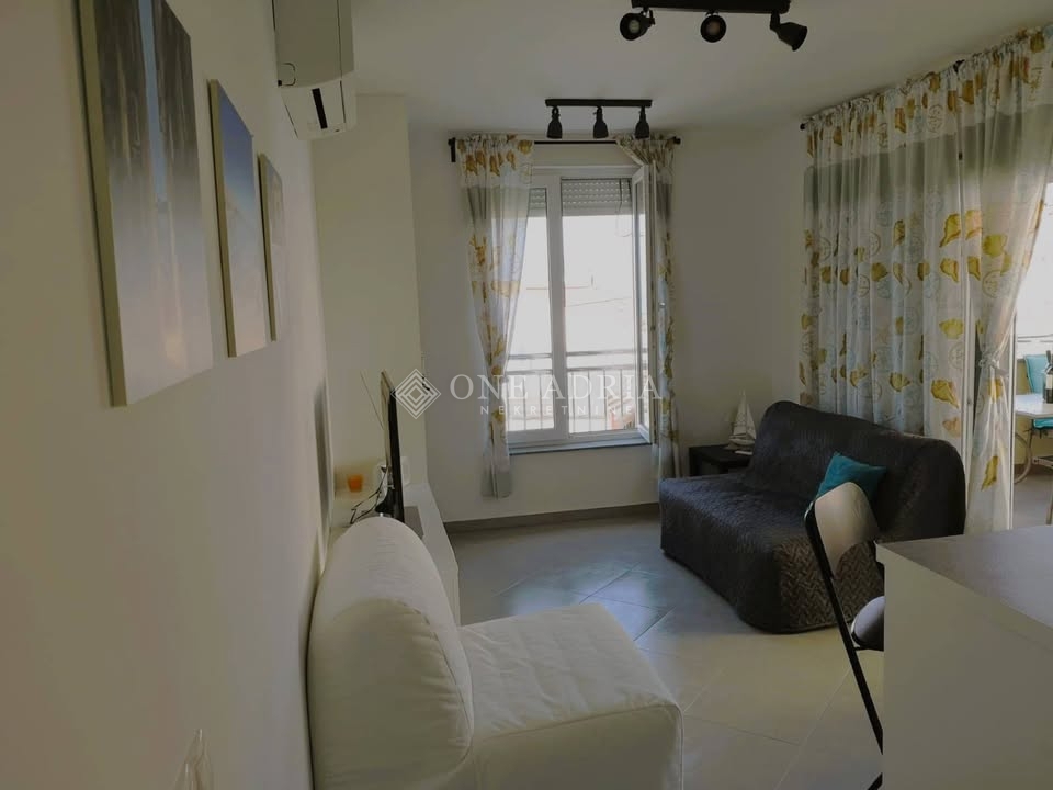 Flat For sale - LIČKO-SENJSKA SENJ