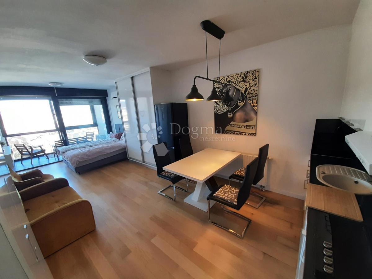 Appartement À louer - GRAD ZAGREB ZAGREB