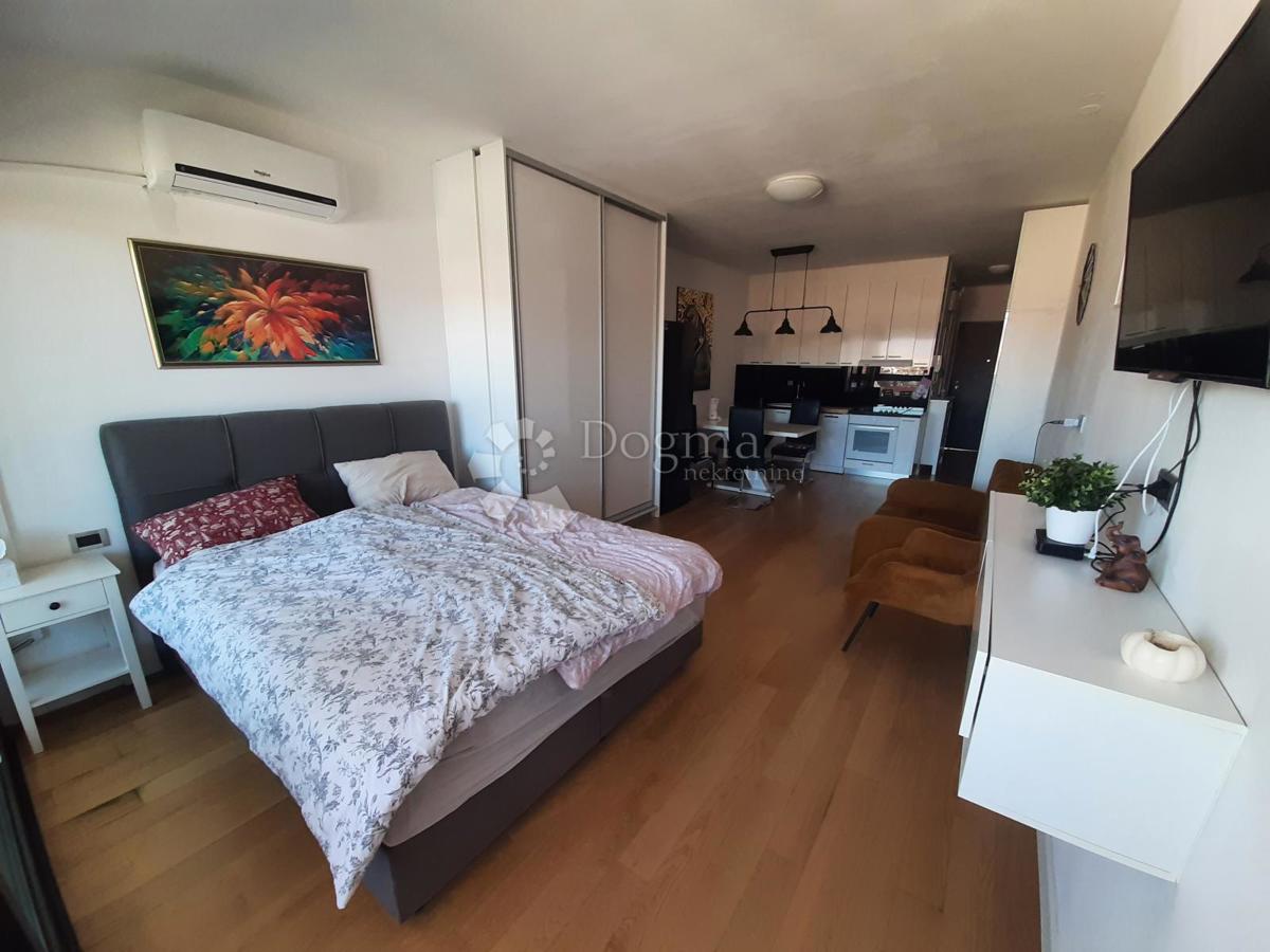 Appartement À louer - GRAD ZAGREB ZAGREB