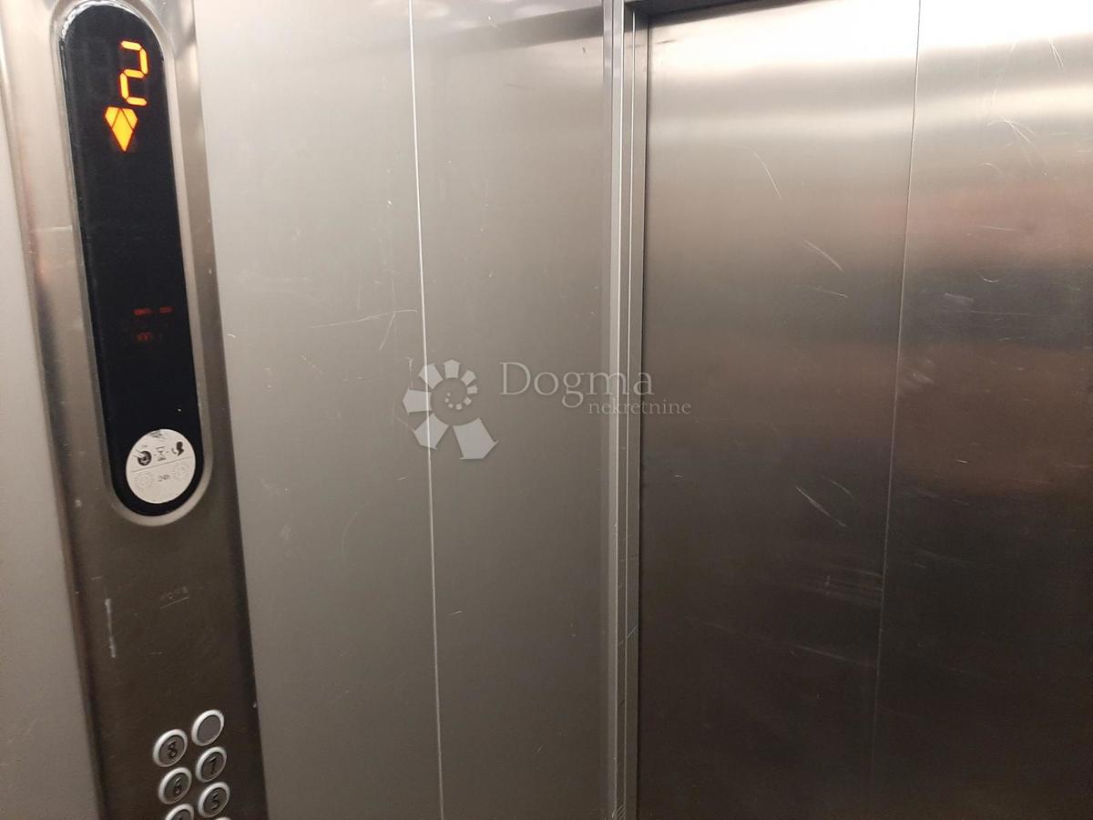 Appartement À louer - GRAD ZAGREB ZAGREB
