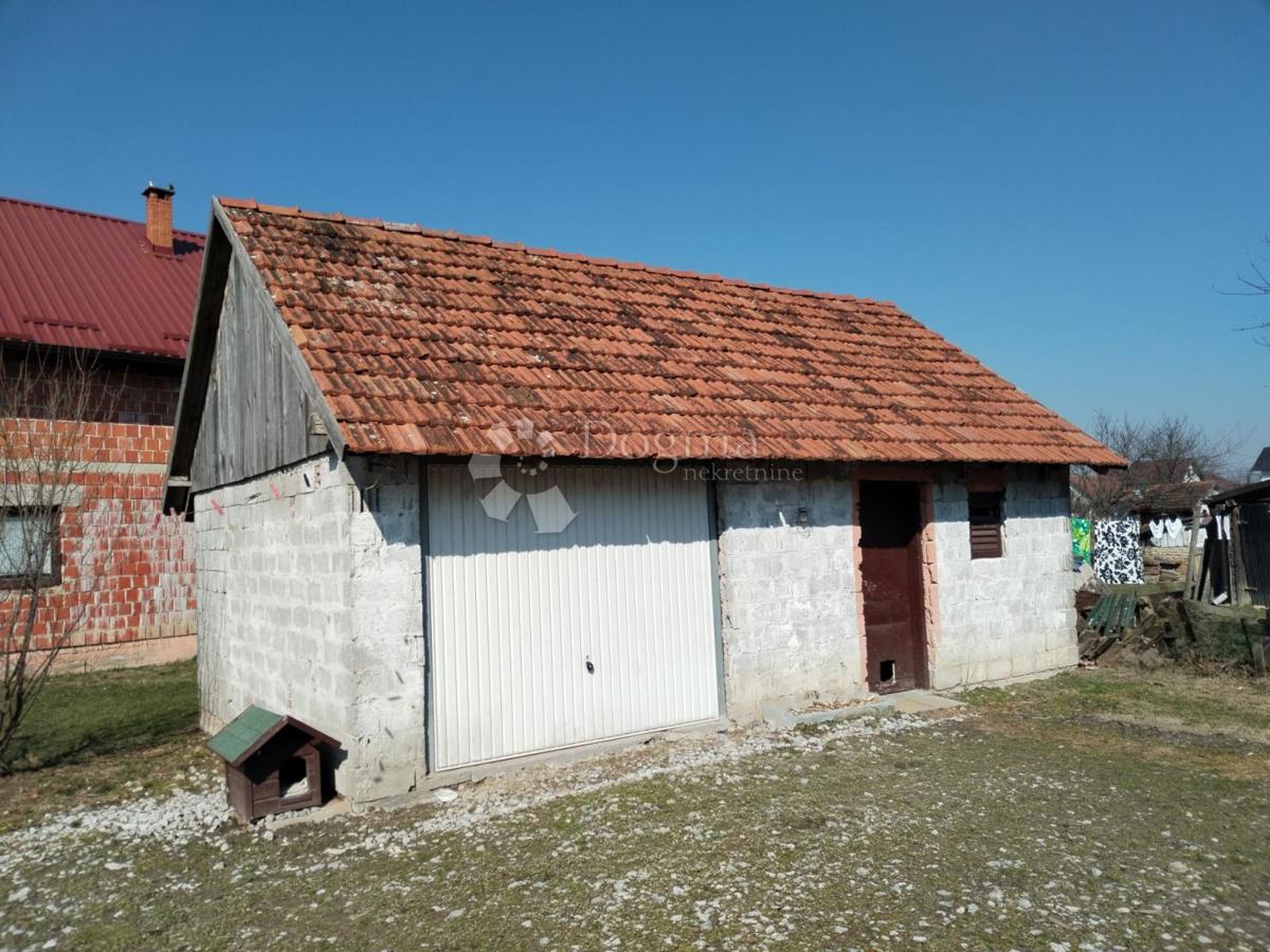 Dom Na predaj - ZAGREBAČKA KLOŠTAR IVANIĆ