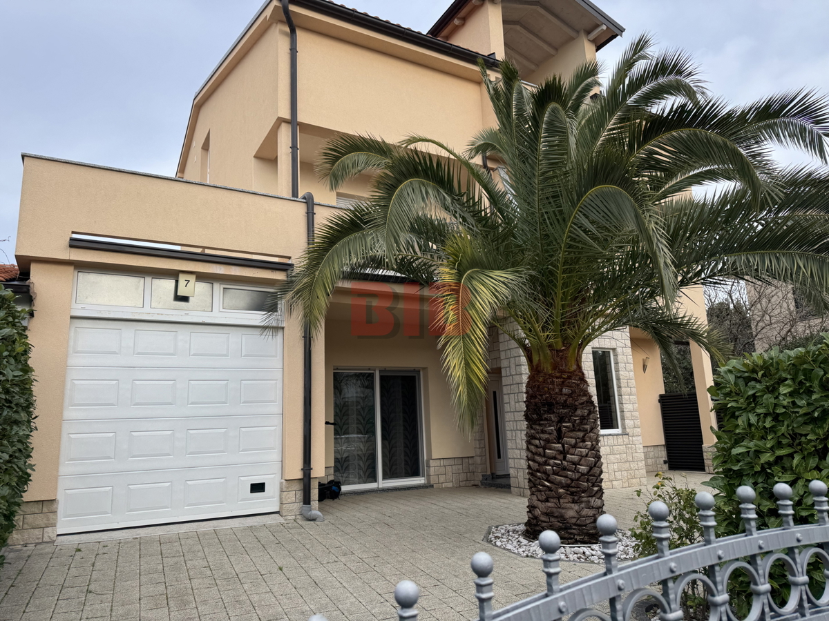 Haus Zu verkaufen - Primorsko-goranska Crikvenica - foto 1/21
