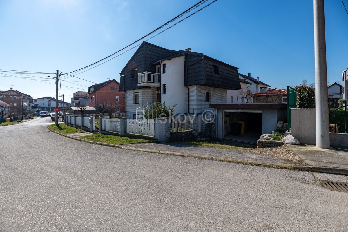 Kuća Na prodaju - Grad Zagreb Zagreb - foto 1/21