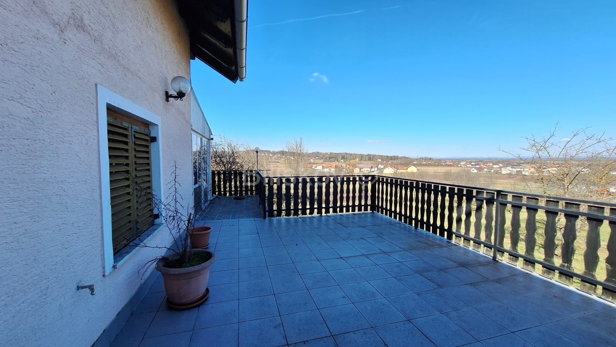 Casa In vendita - ZAGREBAČKA DUGO SELO