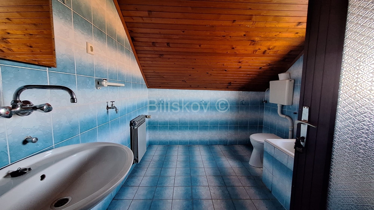Casa In vendita - ZAGREBAČKA DUGO SELO