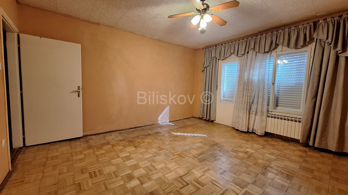 Casa In vendita - ZAGREBAČKA DUGO SELO