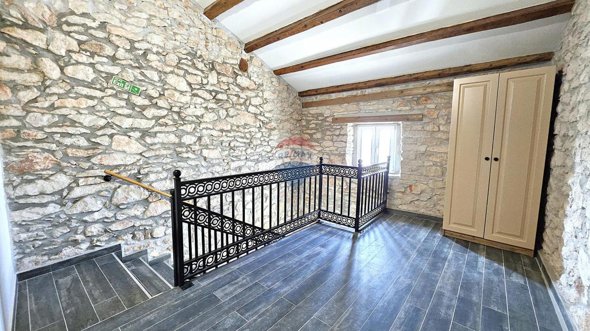 Locaux commerciaux À vendre - ISTARSKA UMAG