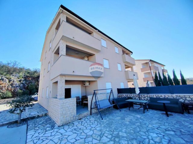 House for sale 400 m² – Krk