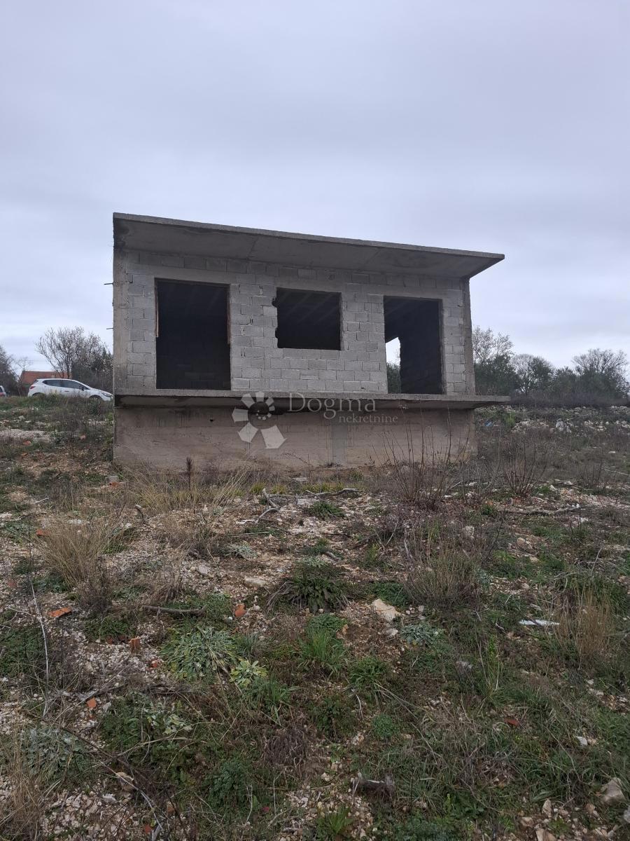 Casa In vendita - ZADARSKA BENKOVAC