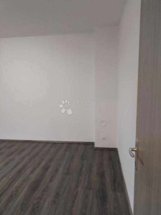 Appartamento In vendita - OSJEČKO-BARANJSKA OSIJEK
