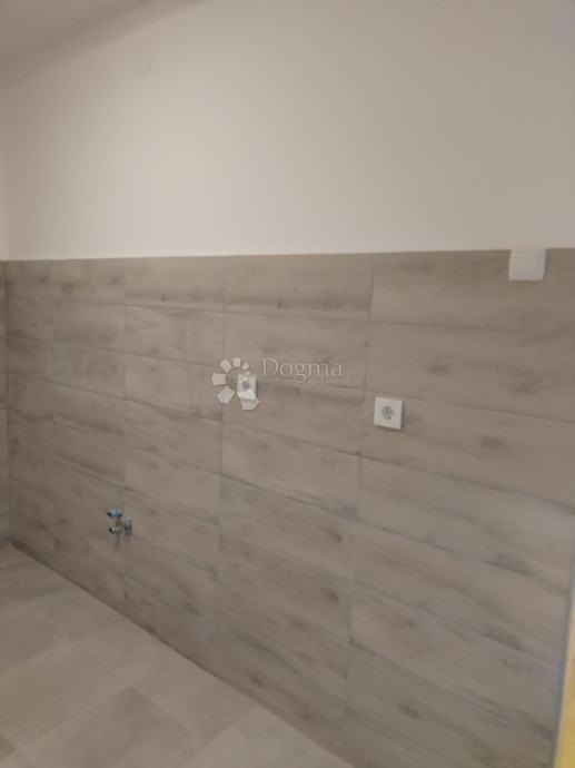 Appartamento In vendita - OSJEČKO-BARANJSKA OSIJEK