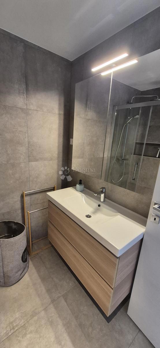 Stan Za najam - ISTARSKA PULA