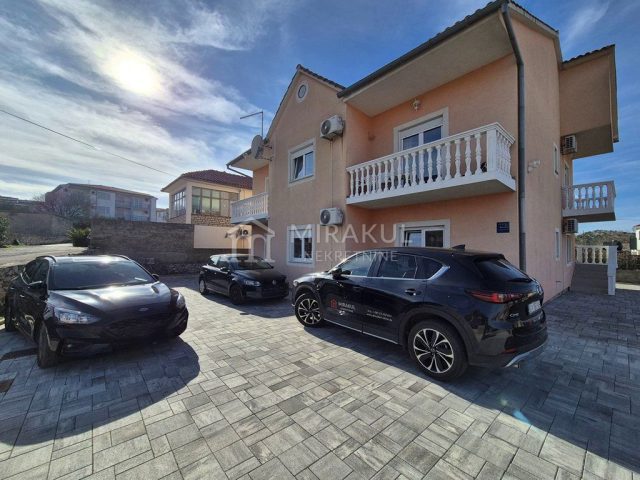 Apartmán na prenájom 40 m² – Murter