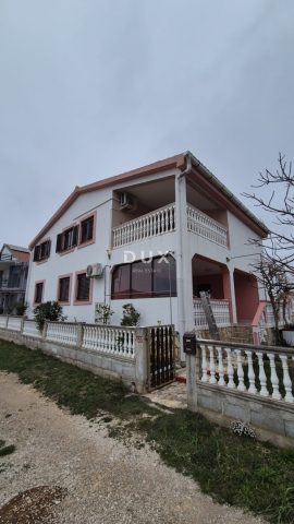 Maison à vendre 200 m² – Privlaka