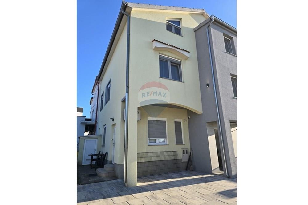 House For sale - Zadarska Zadar - foto 1/28