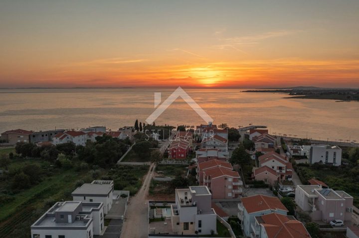 Kuća Na prodaju - Zadarska Nin - foto 2/49