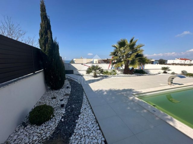 Kuća na prodaju 223 m² – Nin