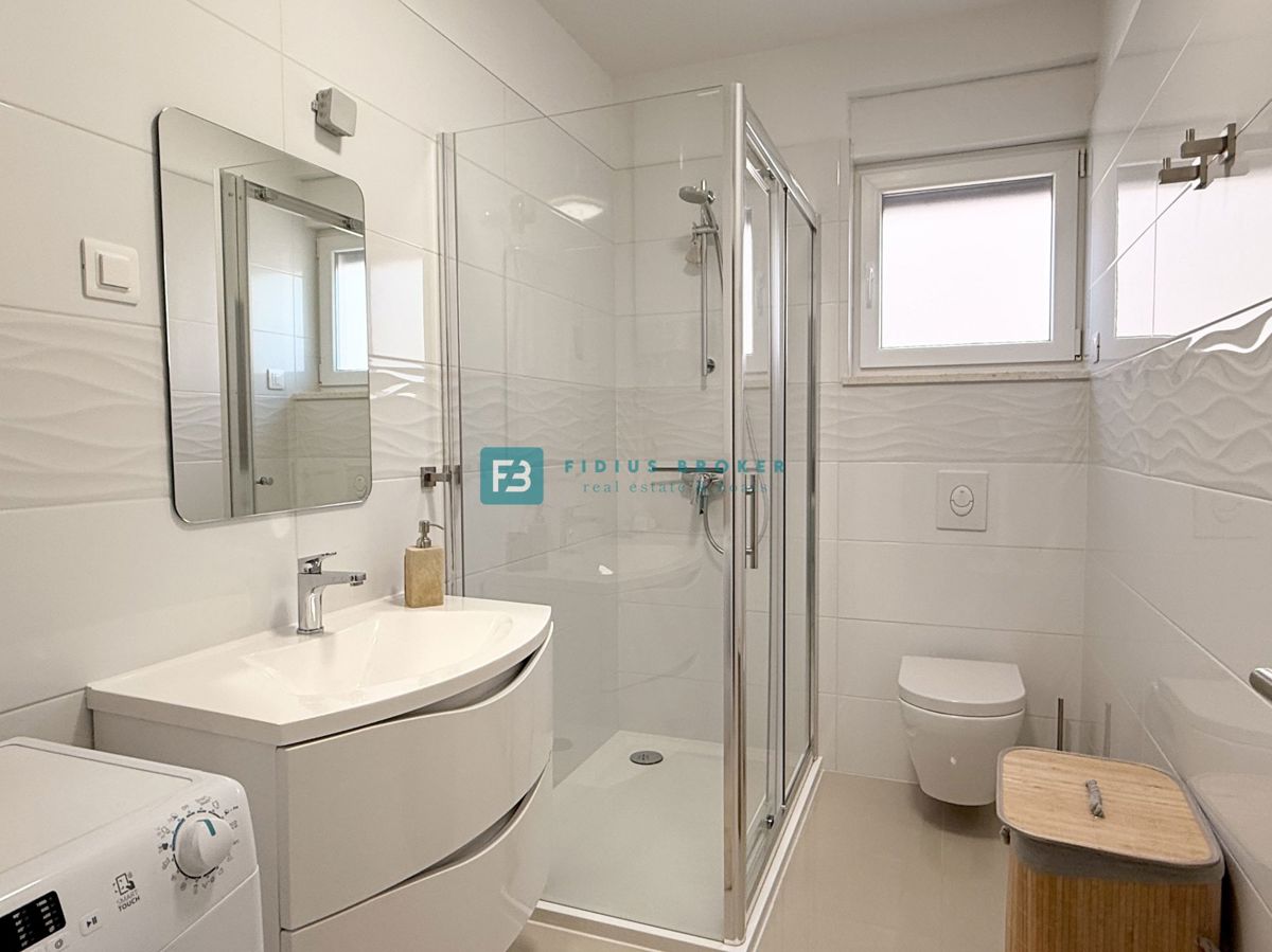 Flat For sale - ŠIBENSKO-KNINSKA VODICE