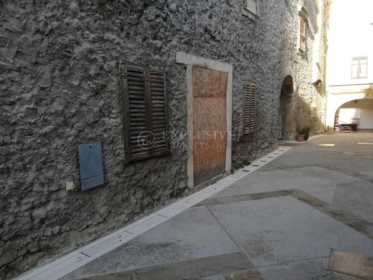 Maison À vendre - LIČKO-SENJSKA SENJ