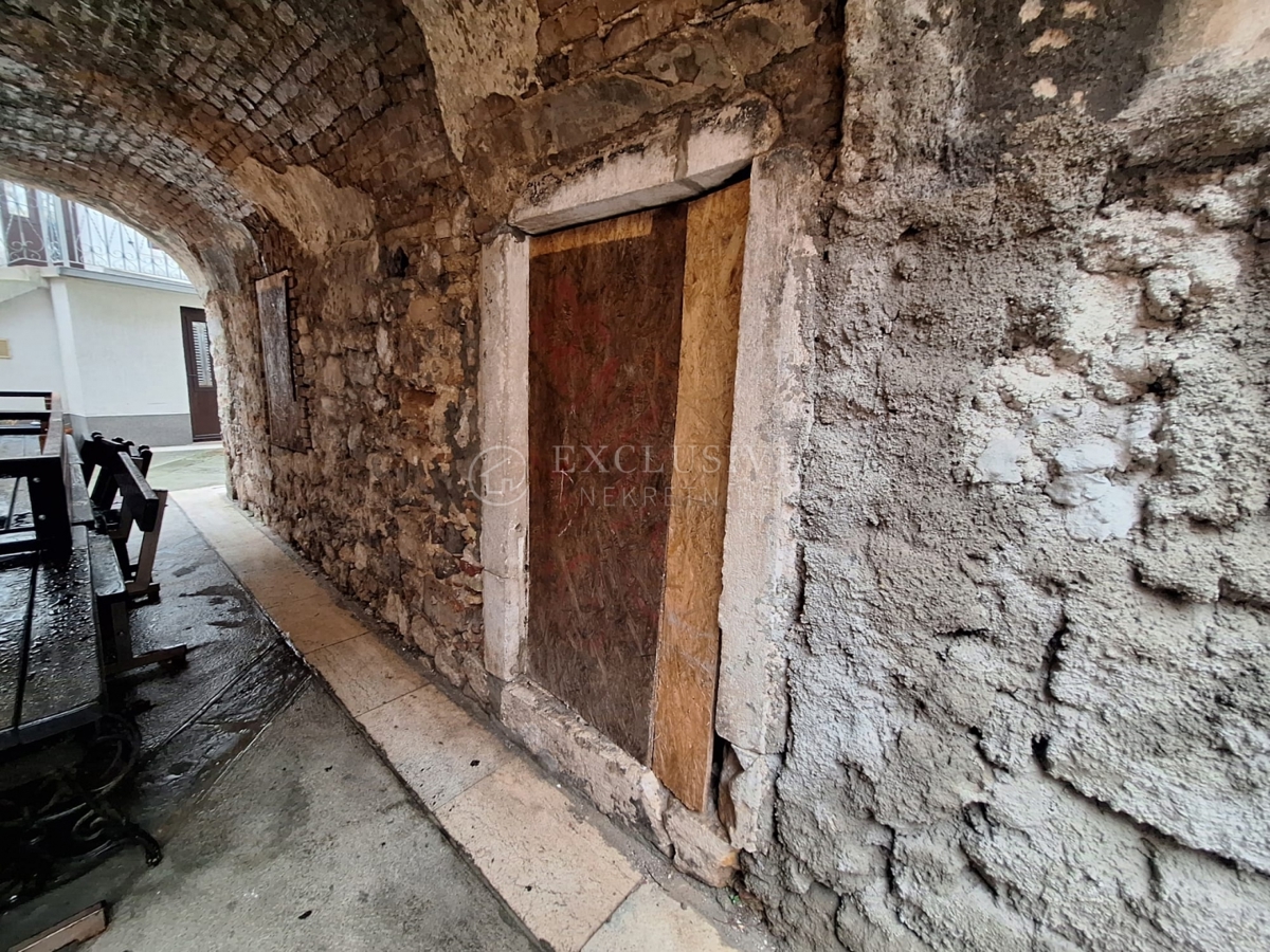 Maison À vendre - LIČKO-SENJSKA SENJ