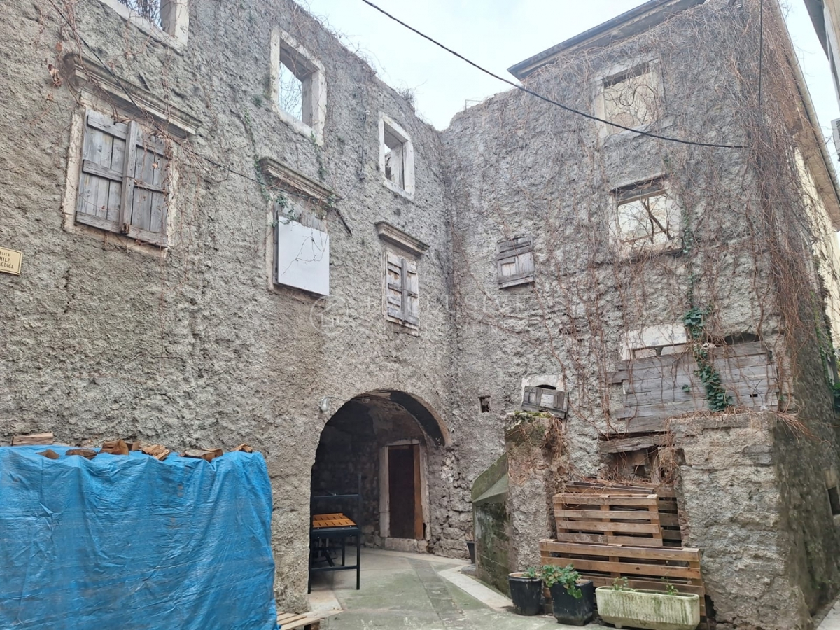 Maison À vendre - LIČKO-SENJSKA SENJ