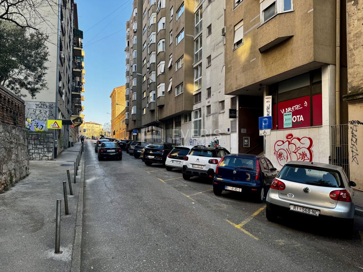Komerční Na prodej - PRIMORSKO-GORANSKA RIJEKA