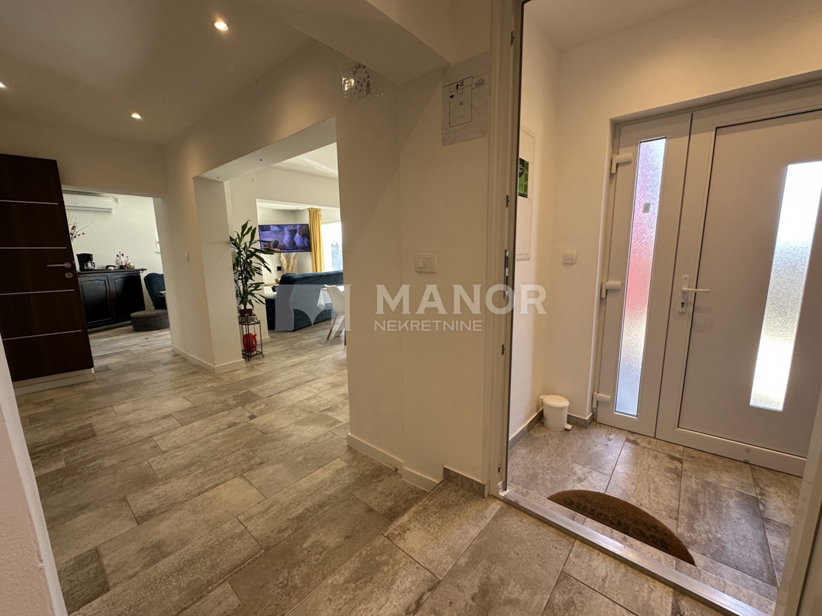 Kuća Na prodaju - PRIMORSKO-GORANSKA BROD MORAVICE