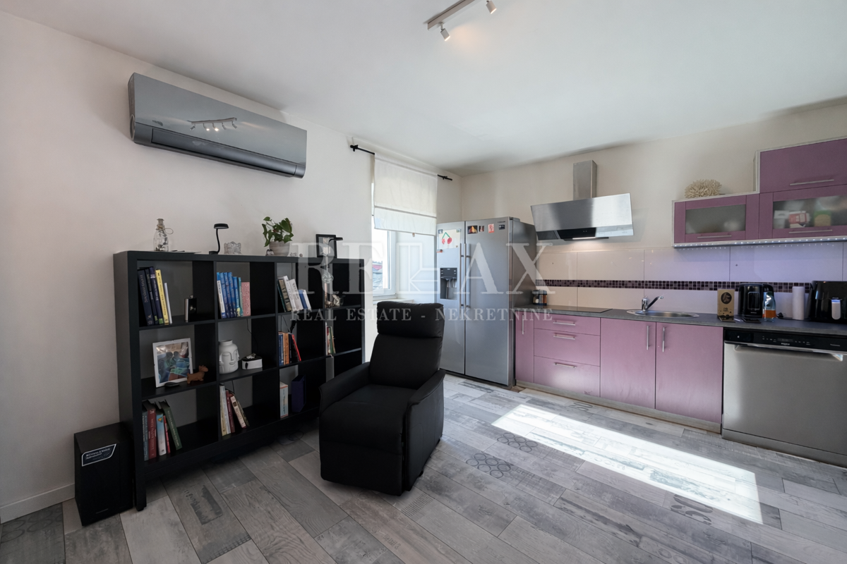 Flat For sale - LIČKO-SENJSKA SENJ
