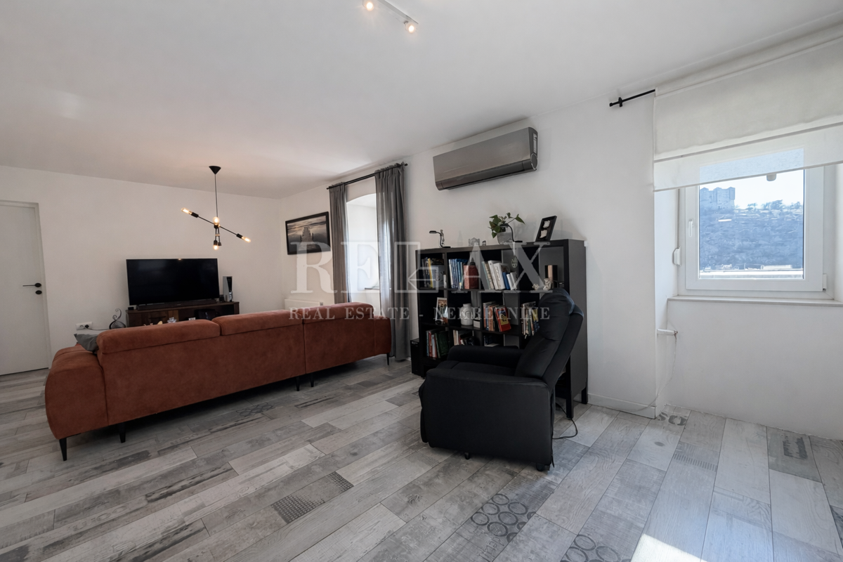 Flat For sale - LIČKO-SENJSKA SENJ
