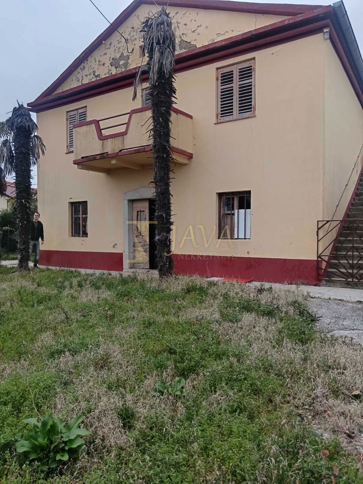 Dom Na sprzedaż KASTAV