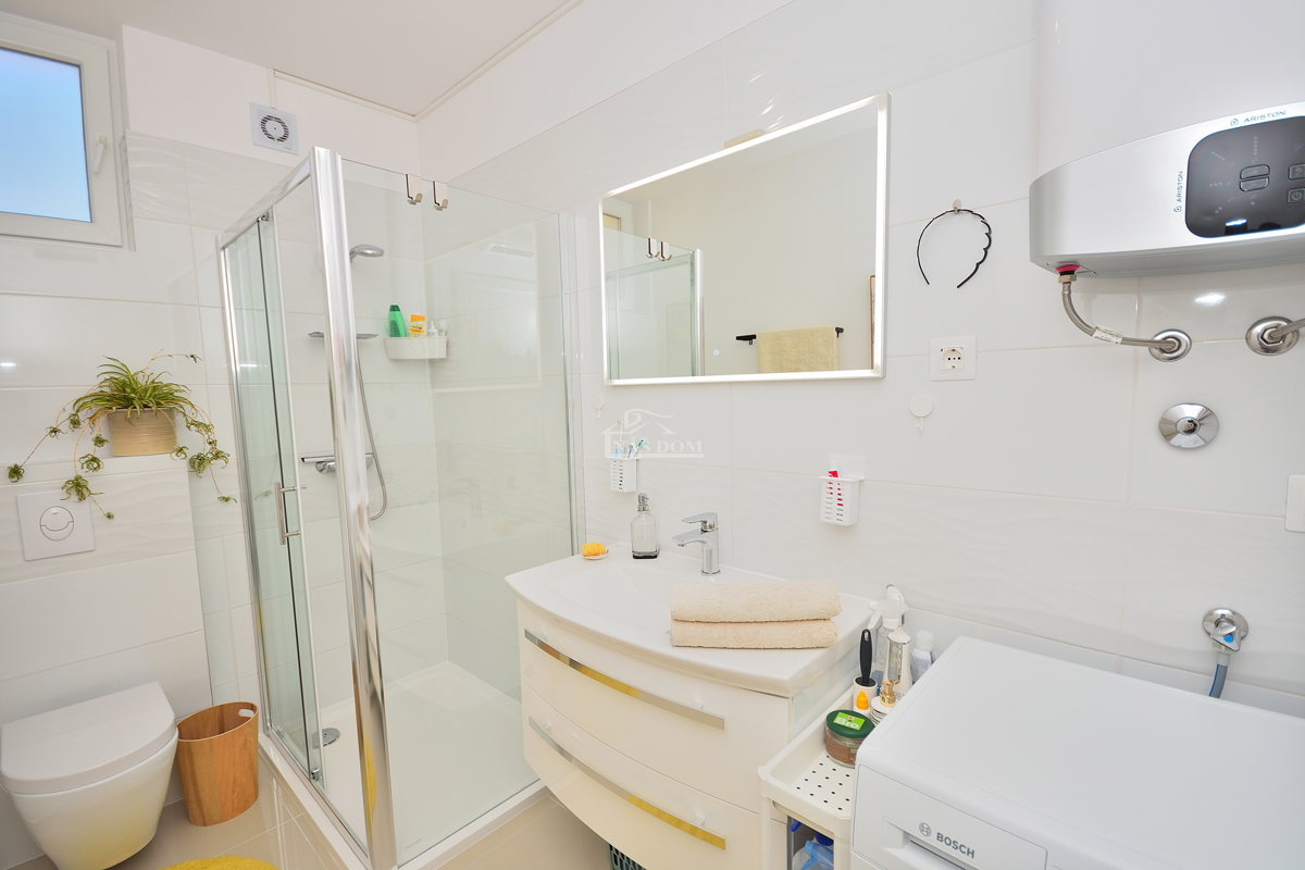 Flat For sale - ŠIBENSKO-KNINSKA VODICE
