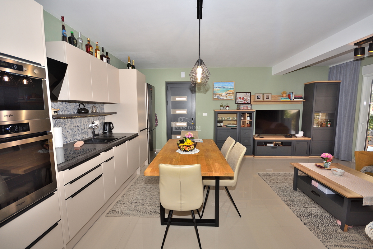 Flat For sale - ŠIBENSKO-KNINSKA VODICE