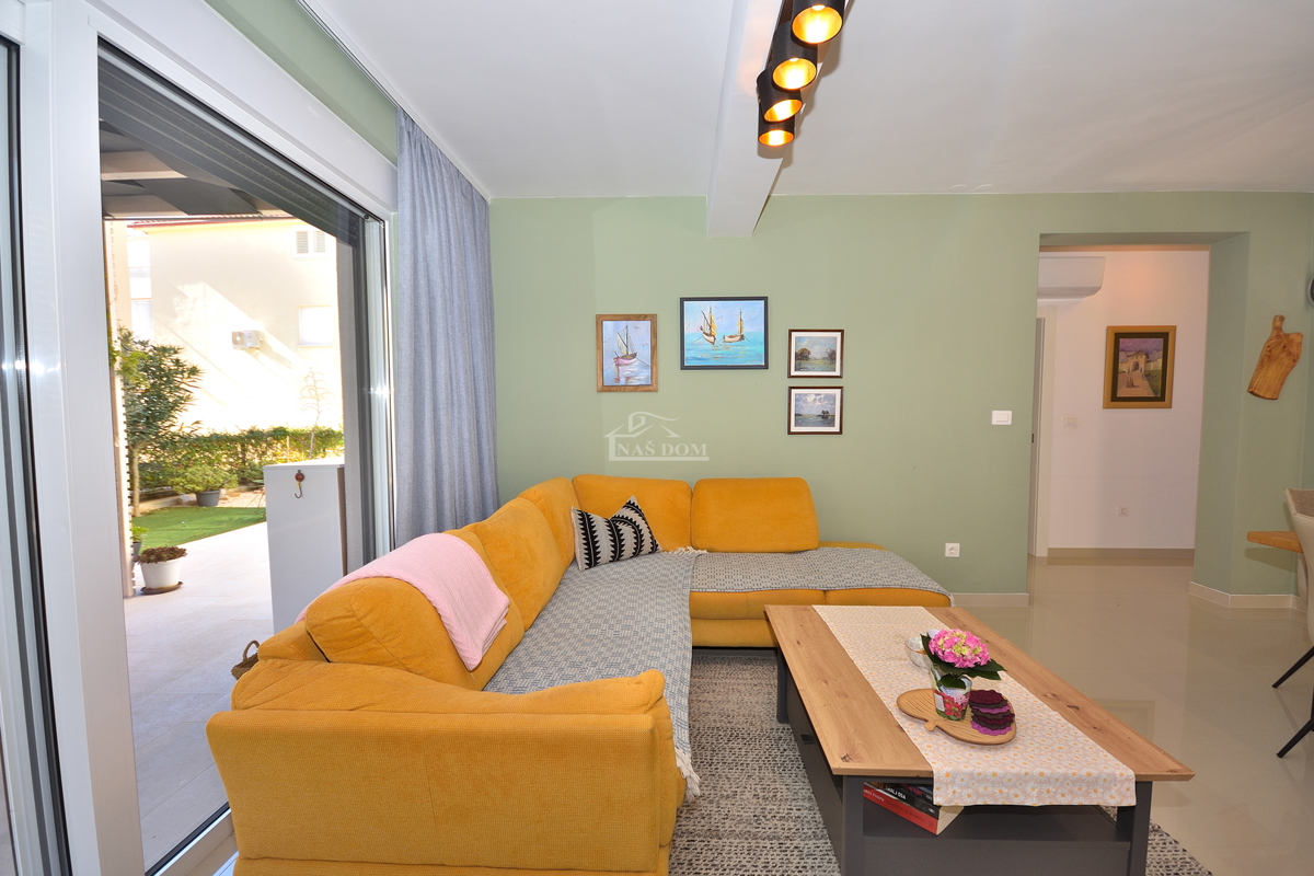 Flat For sale - ŠIBENSKO-KNINSKA VODICE