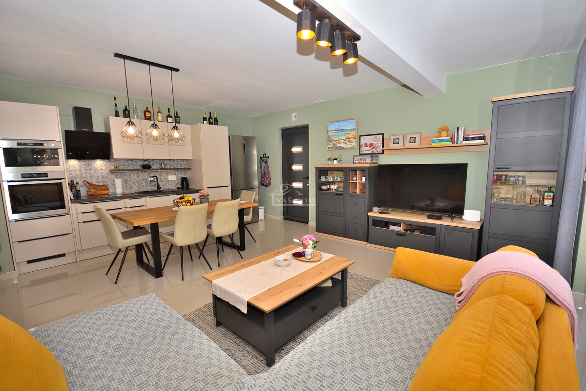 Flat For sale - ŠIBENSKO-KNINSKA VODICE