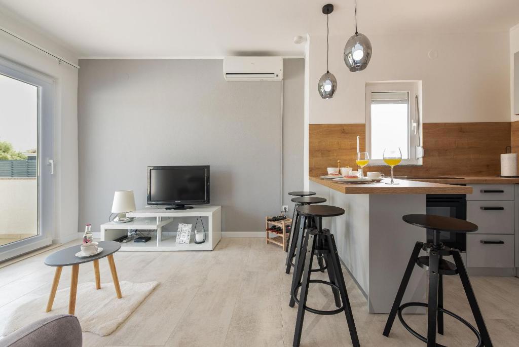 Haus Zu verkaufen - ZADARSKA SUKOŠAN