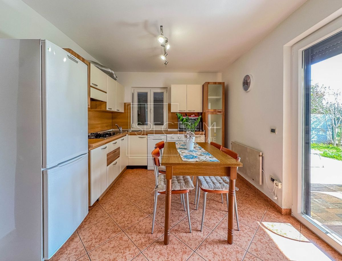 Flat For sale - ISTARSKA NOVIGRAD