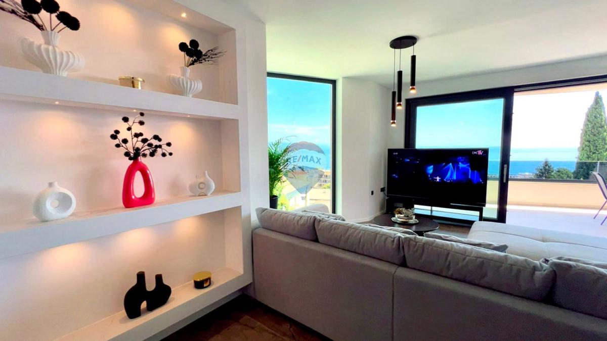 Flat For rent - PRIMORSKO-GORANSKA OPATIJA
