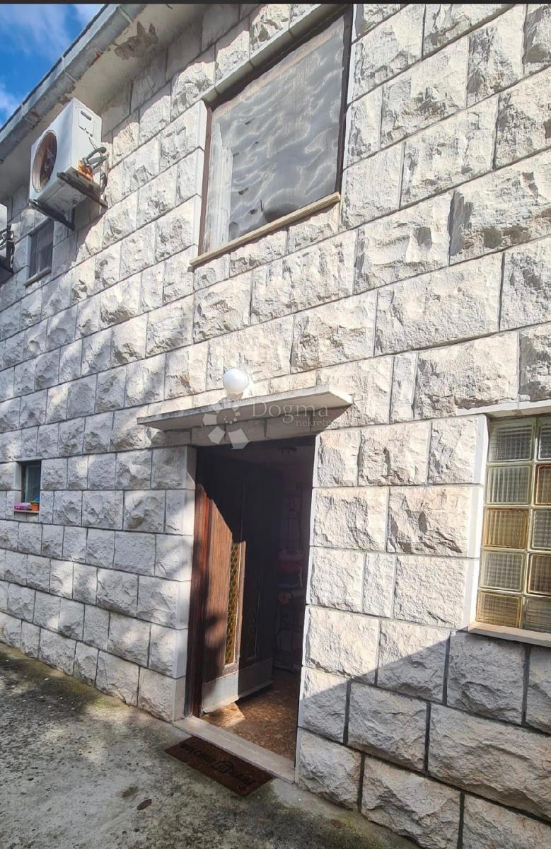 House For sale - SPLITSKO-DALMATINSKA BRAČ