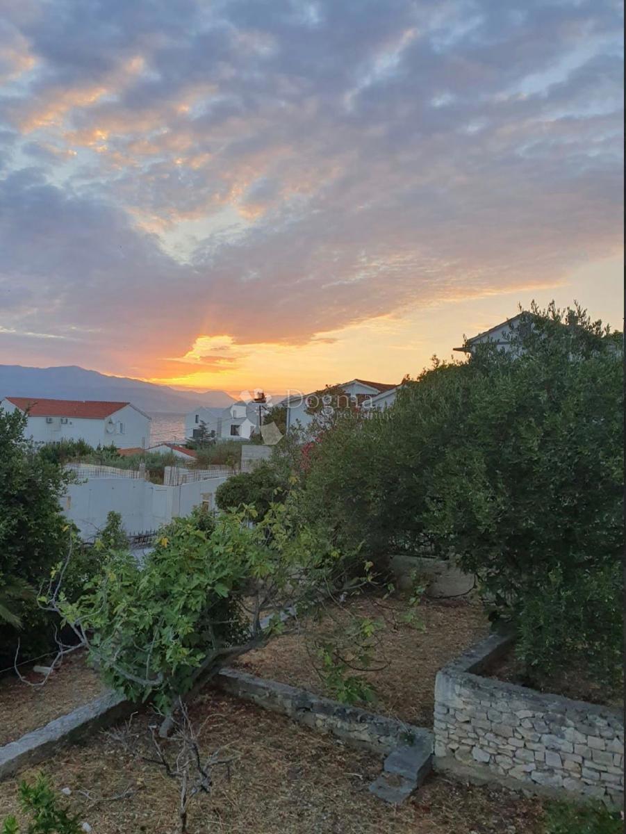 House For sale - SPLITSKO-DALMATINSKA BRAČ