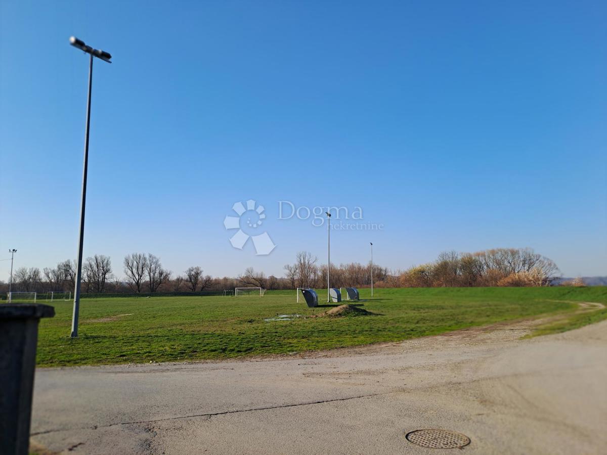 Dom Na sprzedaż - SISAČKO-MOSLAVAČKA GLINA