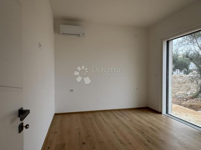 Apartmán Na predaj - Primorsko-goranska Krk - foto 3/11