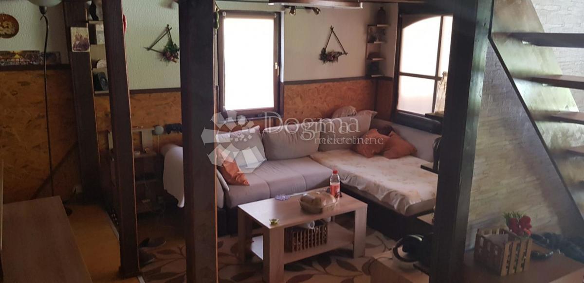 House For sale - LIČKO-SENJSKA PLITVIČKA JEZERA