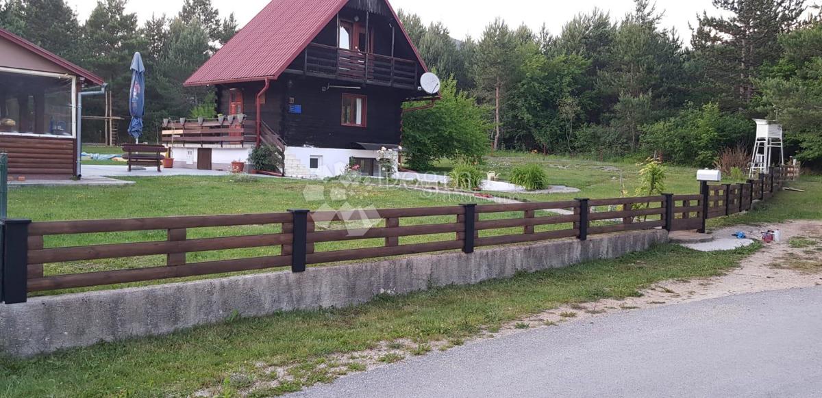 House For sale - LIČKO-SENJSKA PLITVIČKA JEZERA