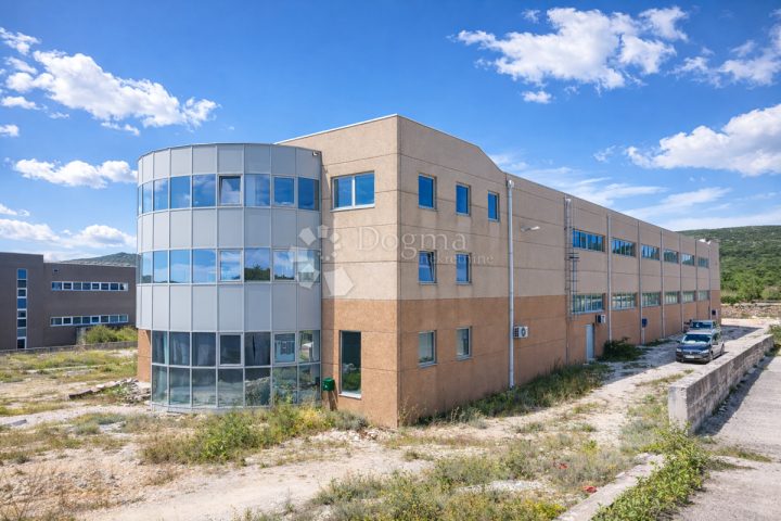Gewerbefläche zu verkaufen 4393 m² – Muć