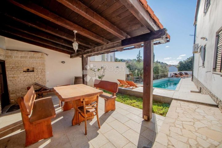 Apartment zu vermieten 88 m² – Medulin