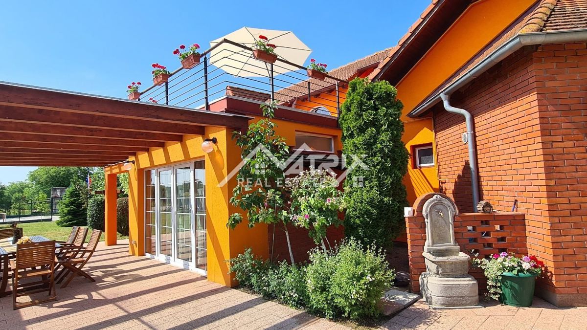 Maison À vendre - VUKOVARSKO-SRIJEMSKA NUŠTAR