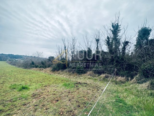 Parcela na predaj 1899 m² – Ližnjan