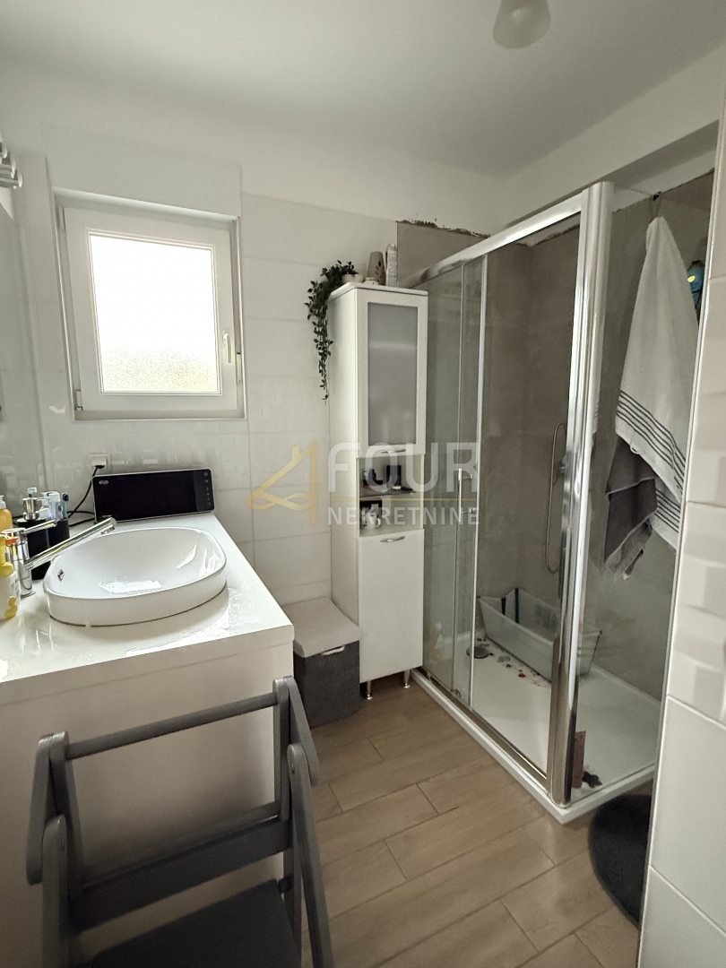 Flat For sale - PRIMORSKO-GORANSKA KASTAV