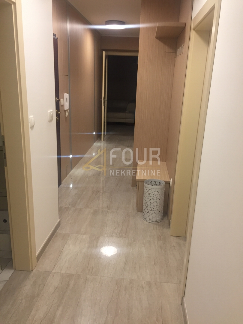 Flat For sale - PRIMORSKO-GORANSKA KASTAV